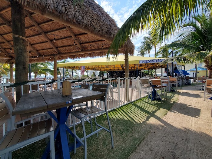 Blue Pointe Bar and Grill in Tequesta