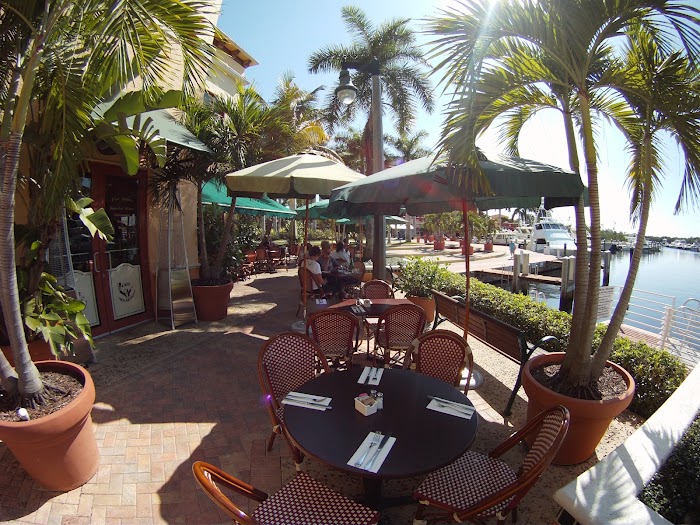Café Des Artistes in Jupiter