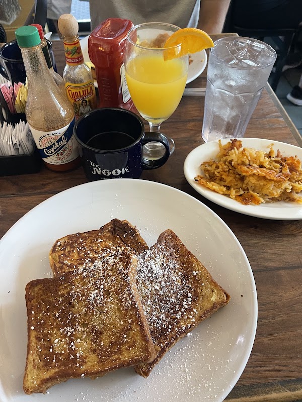 Center Street Nook photo