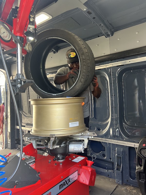 Fixin' Flats Mobile Tire Service photo
