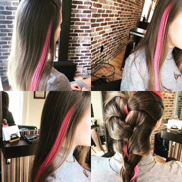 Salon 221 photo
