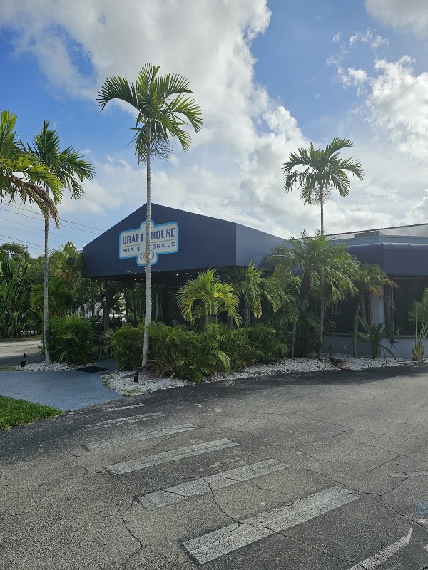 Draft House Bar & Grille photo