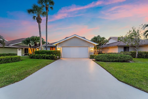 Katie Lucie, Jupiter Realtor photo