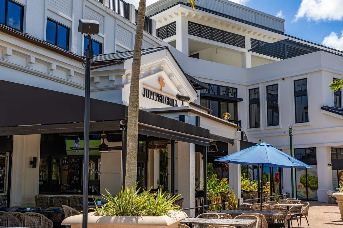 The Jupiter Grill patio at Harbourside Place