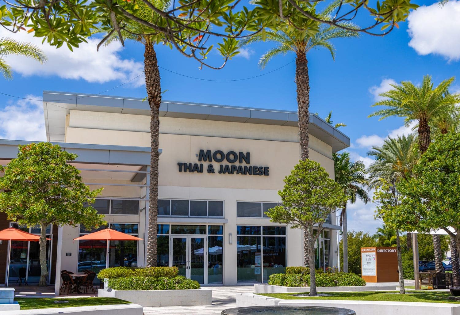 Moon Thai & Japanese at Alton Town Center, Palm Beach Gardens