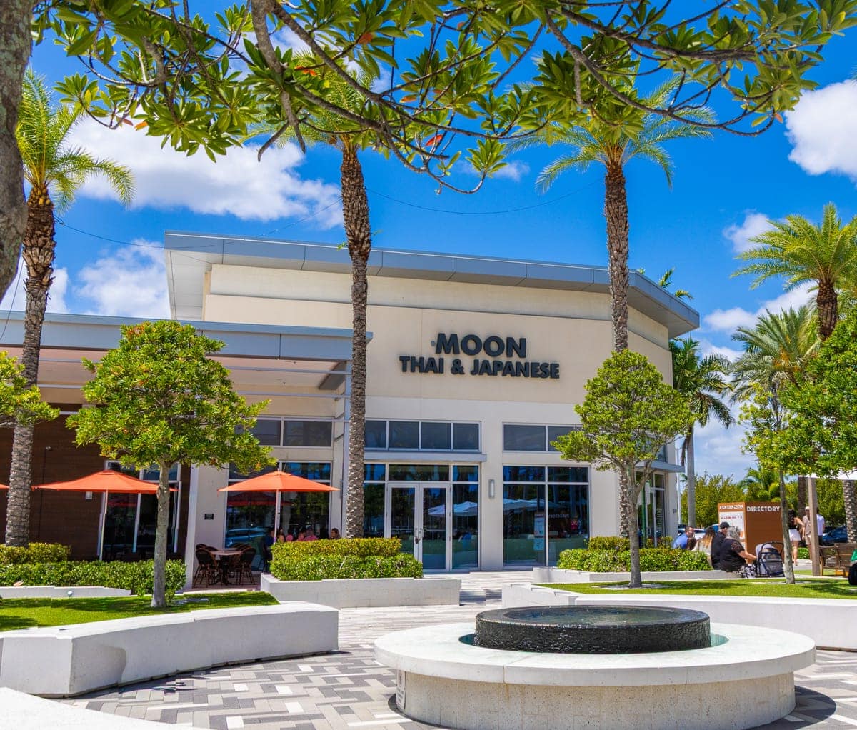 Moon Thai & Japanese storefront at Alton Town Center